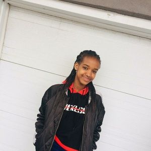 Meet your Posher, Ashley